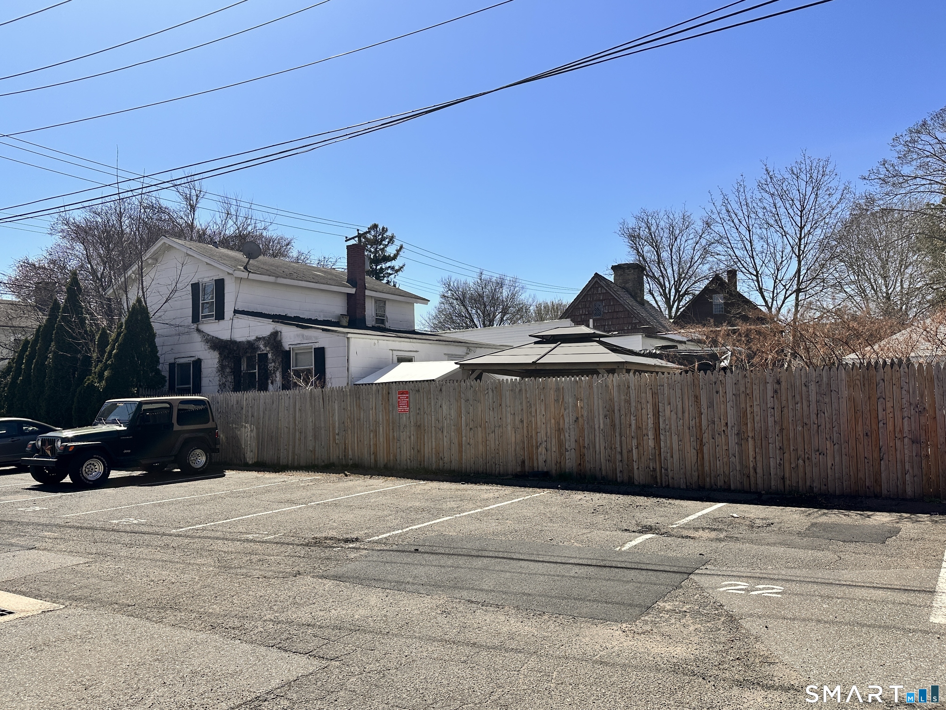 25 Ellsworth Street, Unit 17 Bridgeport, CT 06605 - Photo 18 of 30 a view of a car park in front of a house