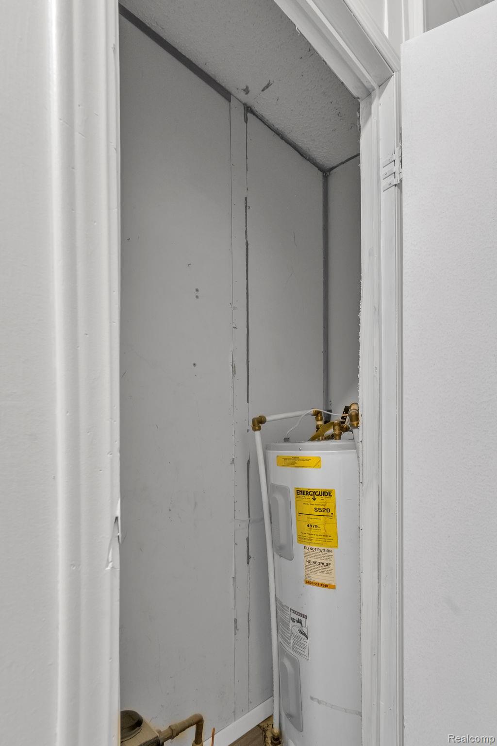 36085 Wick Road Romulus, MI 48174 - Photo 43 of 43 Utility room with water heater