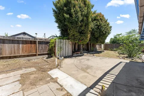 $725,000 | 4914 Verde Drive, Oceanside, CA 92057