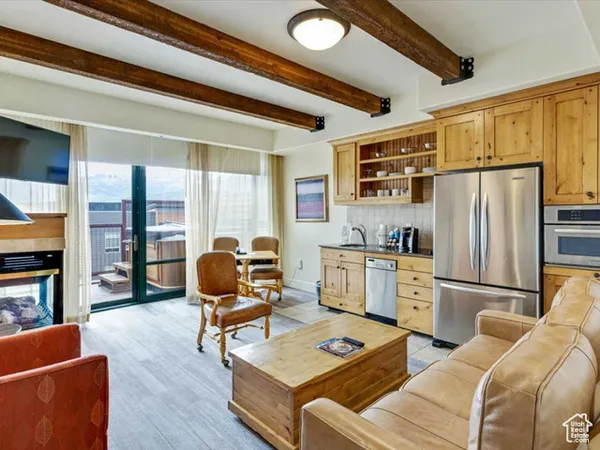 $759,000 | 1456 Newpark Boulevard, Unit 417, Park City, UT 84098