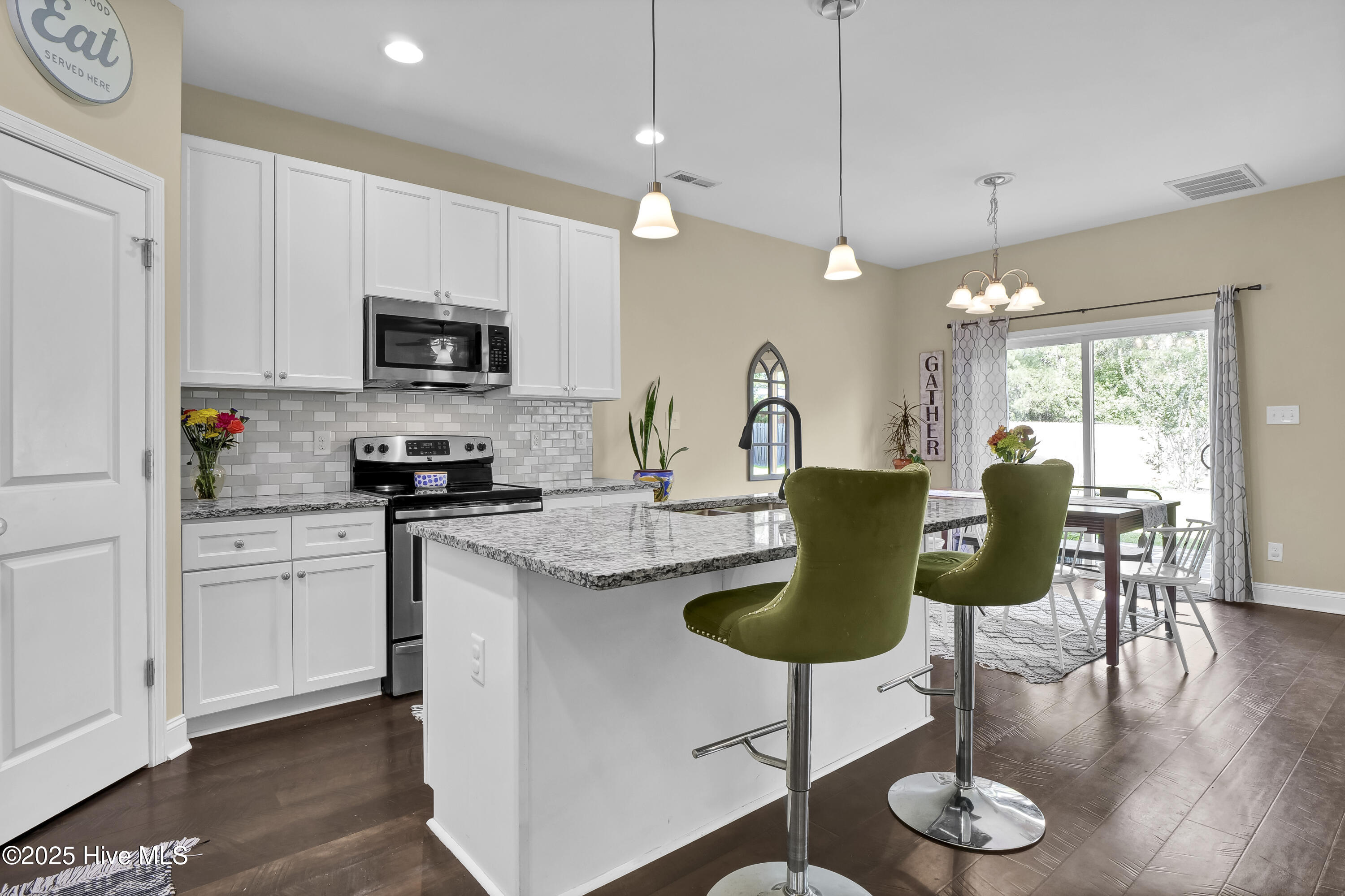 121 Poplar Branch Way Hampstead, NC 28443 - Photo 5 of 29 P1899968