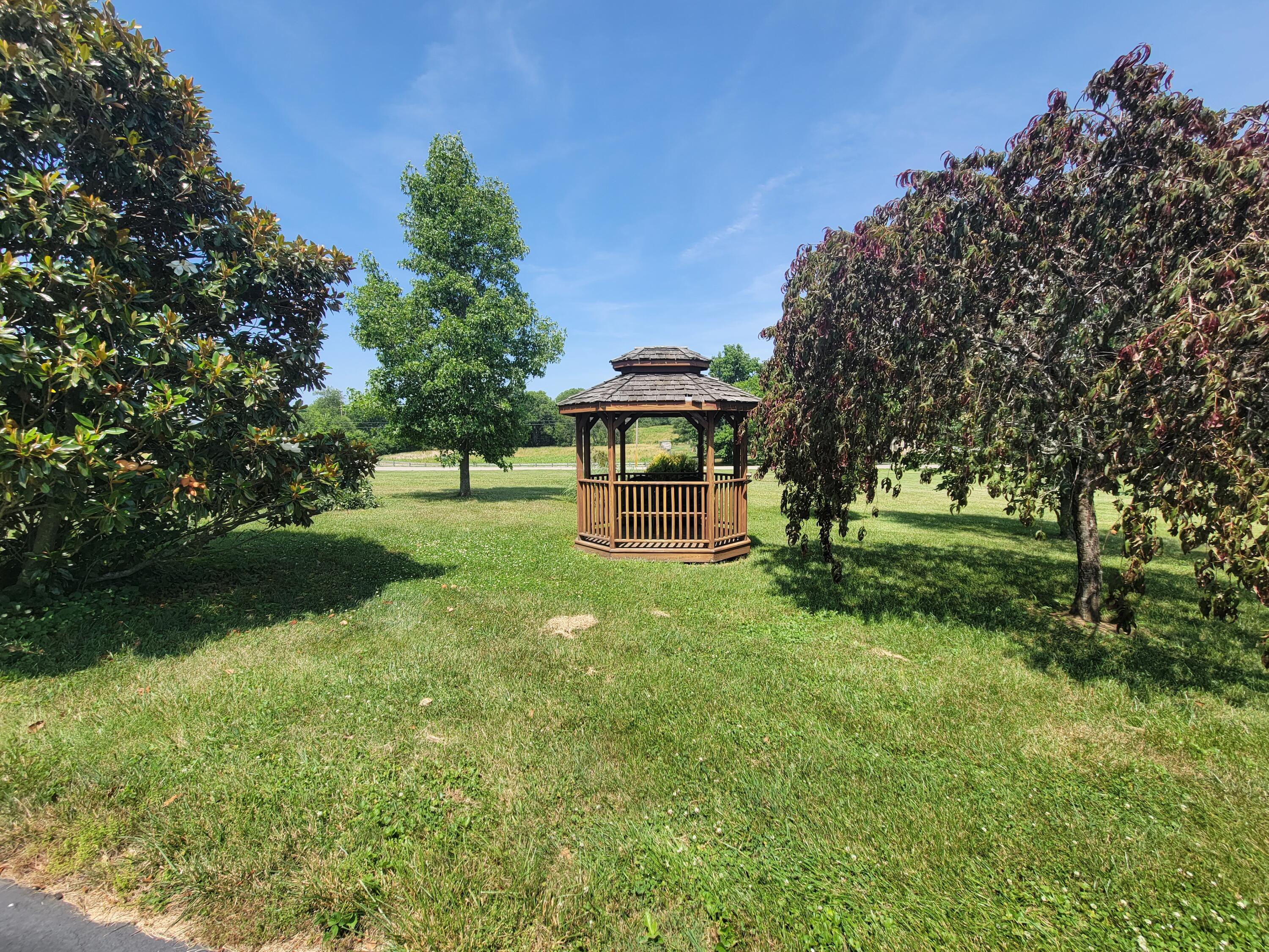 4897 Fords Mill Road Versailles, KY 40383 - Photo 5 of 52 20220614_151727