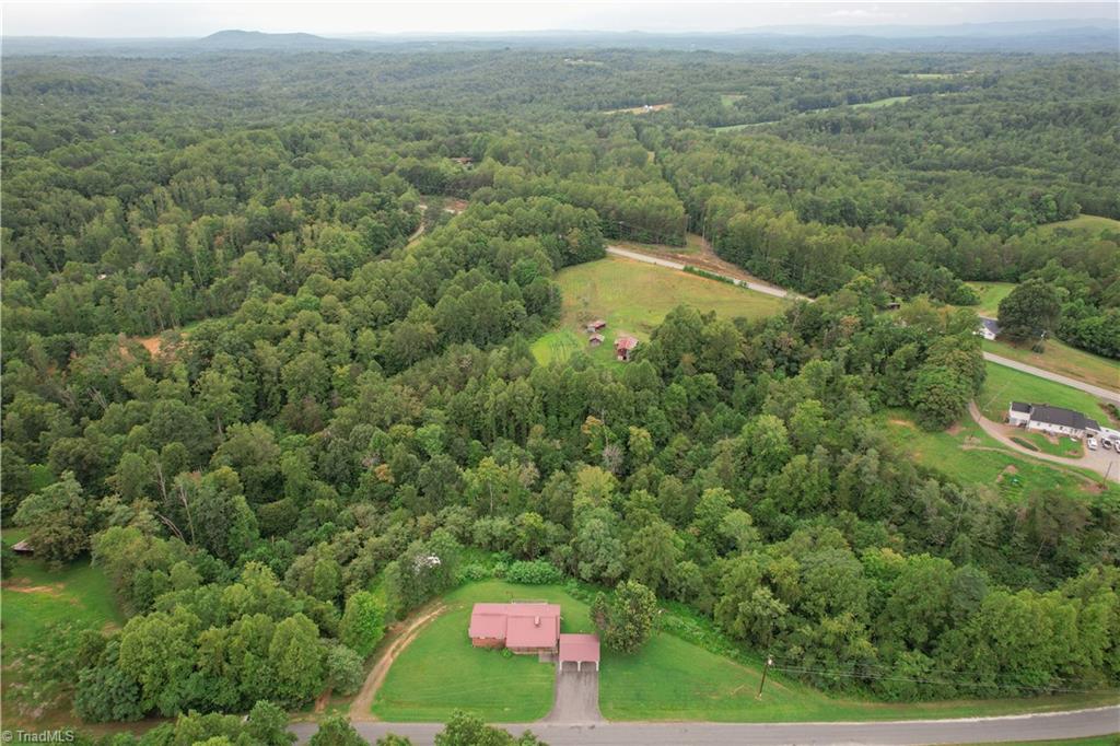 1106 Bob Mabe Road Danbury, NC 27016 - Photo 34 of 35 Gallery Image 34
