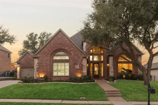 $999,995 | 4213 Auburn Drive, Flower Mound, TX 75028