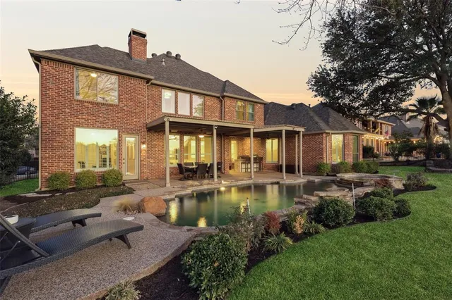 $999,995 | 4213 Auburn Drive, Flower Mound, TX 75028