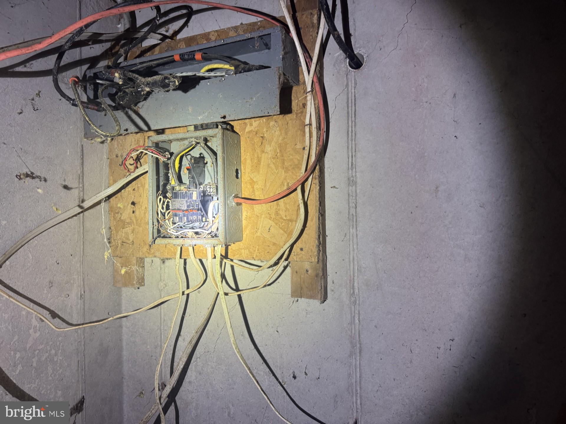 6852 Upper Road Shamokin, PA 17872 - Photo 12 of 41 100 Amp