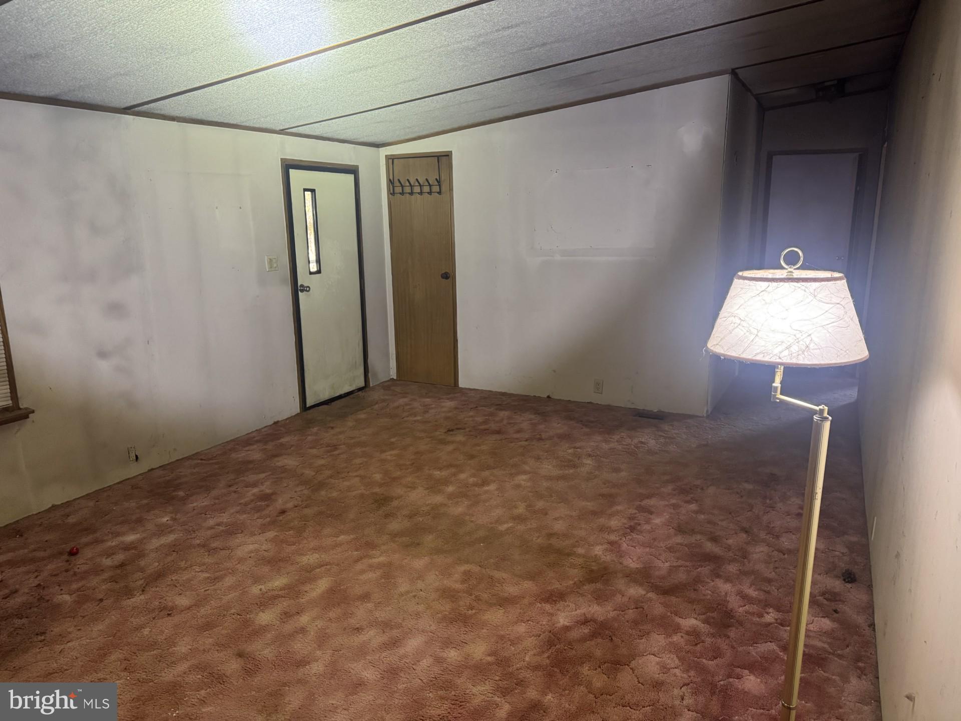 6852 Upper Road Shamokin, PA 17872 - Photo 7 of 41 Living room