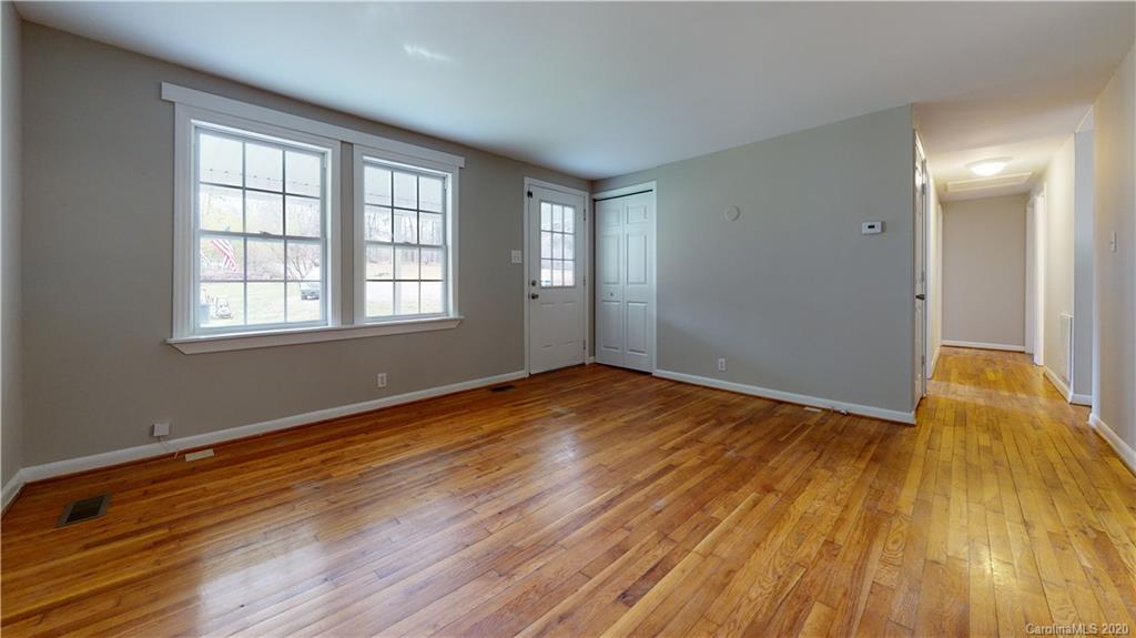 1012 John Williams Road Clover, SC 29710 - Photo 2 of 20 Gallery Image 2