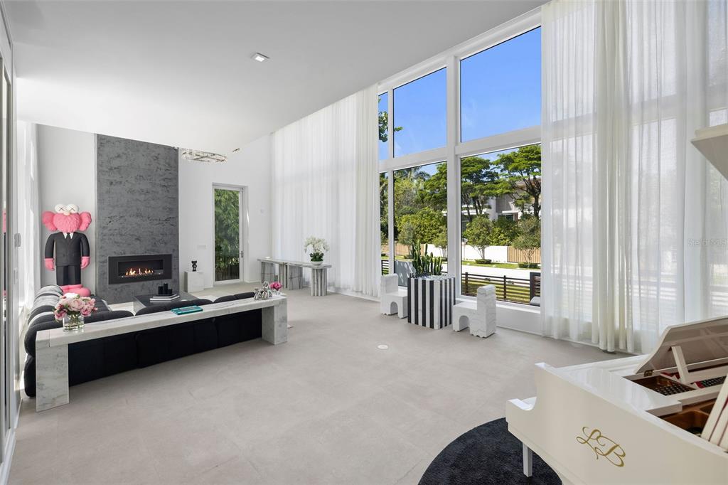 4433 North Bay Road Miami Beach, FL 33140 - Photo 9 of 67