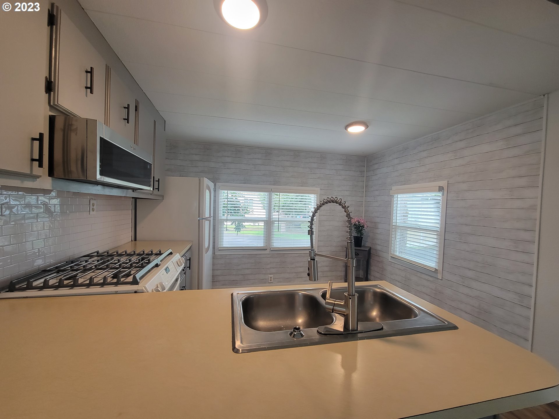 85961 Edenvale Road, Unit 8 Pleasant Hill, OR 97455 - Photo 15 of 42