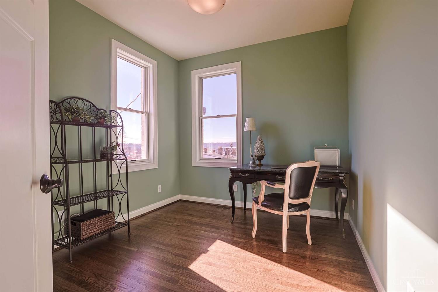 330 Boal Street Cincinnati, OH 45202 - Photo 30 of 87