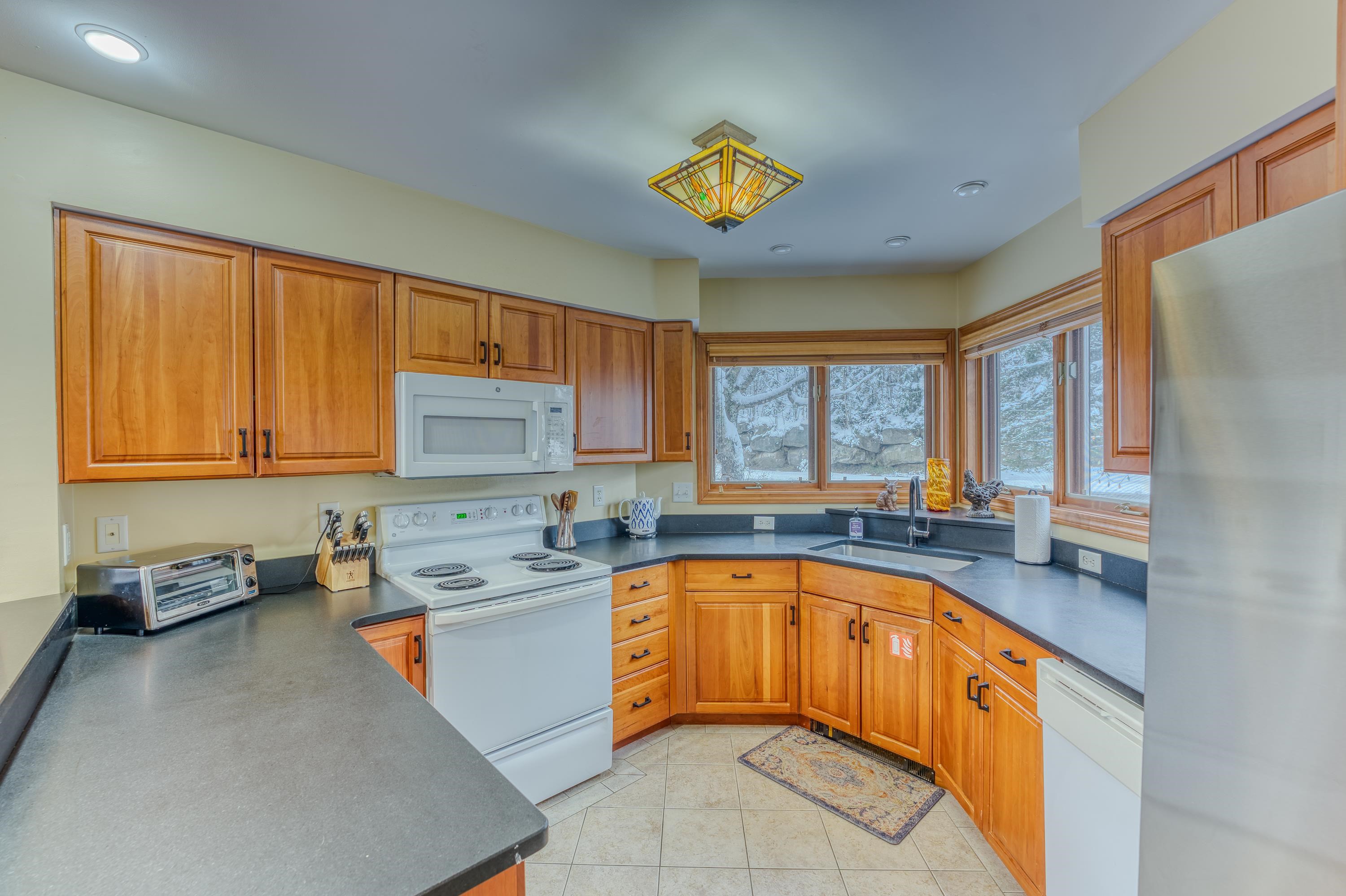 254 Crawford Ridge Road, Unit 3 Carroll, NH 03595 - Photo 11 of 36