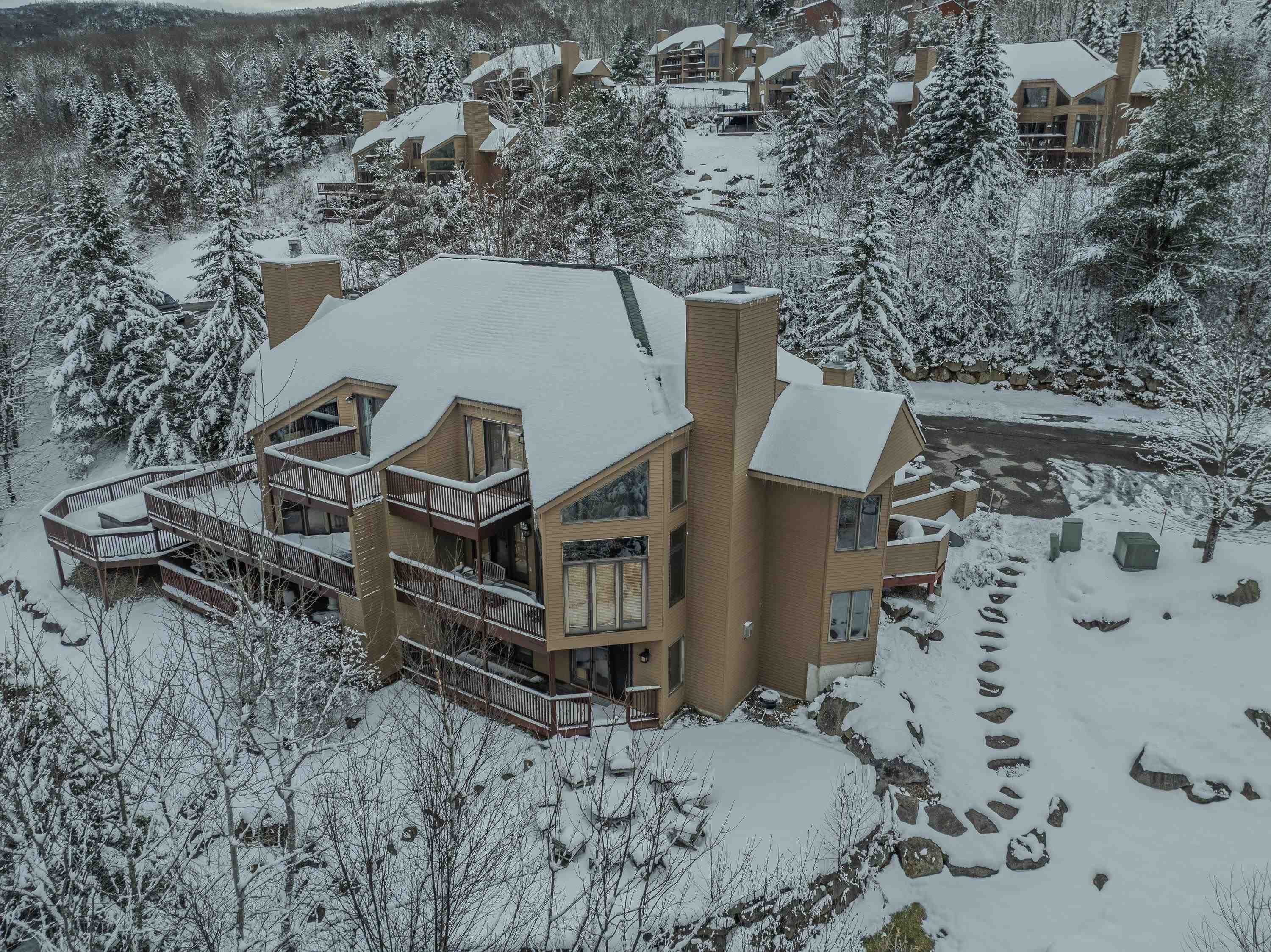 254 Crawford Ridge Road, Unit 3 Carroll, NH 03595 - Photo 2 of 36