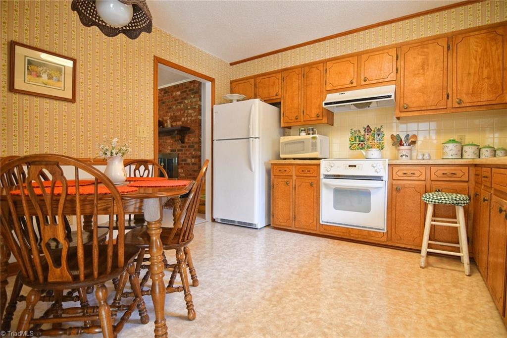 2142 Frye Bridge Road Clemmons, NC 27012 - Photo 27 of 39 Gallery Image 27