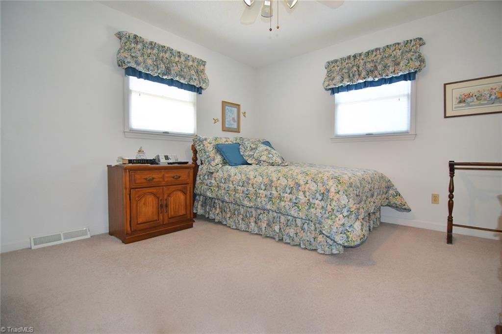 2142 Frye Bridge Road Clemmons, NC 27012 - Photo 31 of 39 Gallery Image 31