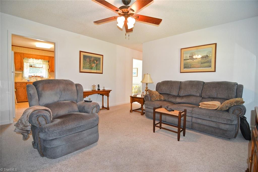 2142 Frye Bridge Road Clemmons, NC 27012 - Photo 6 of 39 Gallery Image 6