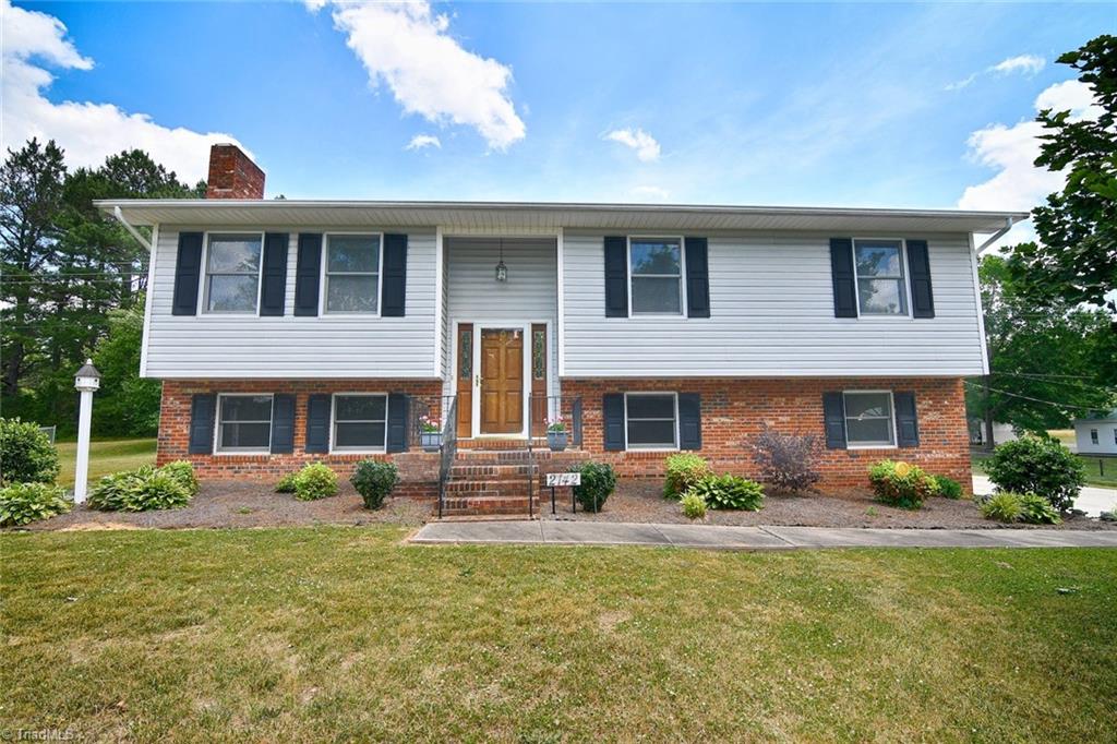 2142 Frye Bridge Road Clemmons, NC 27012 - Photo 7 of 39 Gallery Image 7