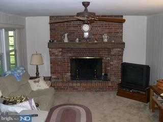 4 Marlon Pond Road Hamilton Square, NJ 08690 - Photo 3 of 6