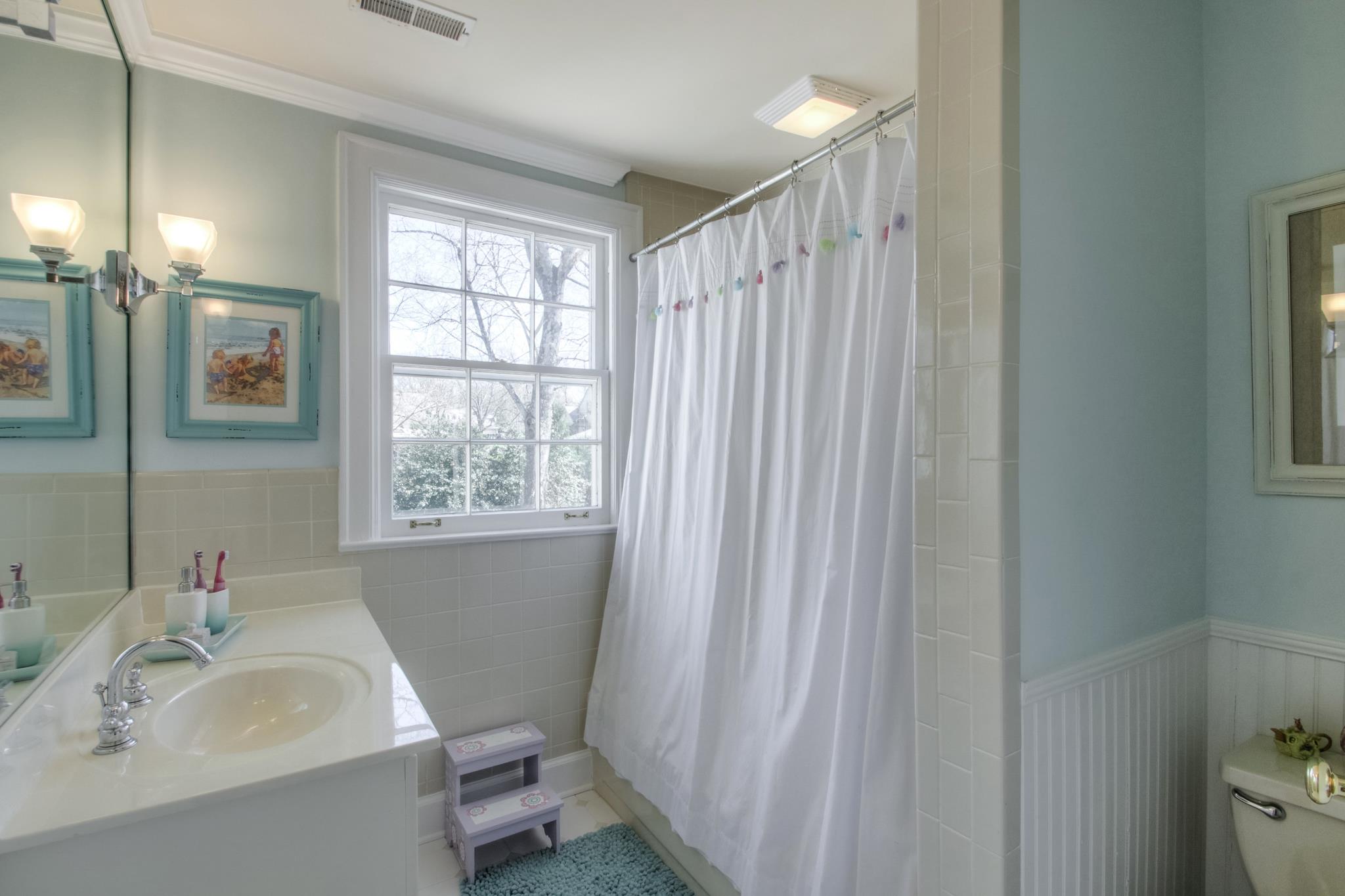 1004 Estes Road Nashville, TN 37215 - Photo 16 of 29 Gallery Image 16