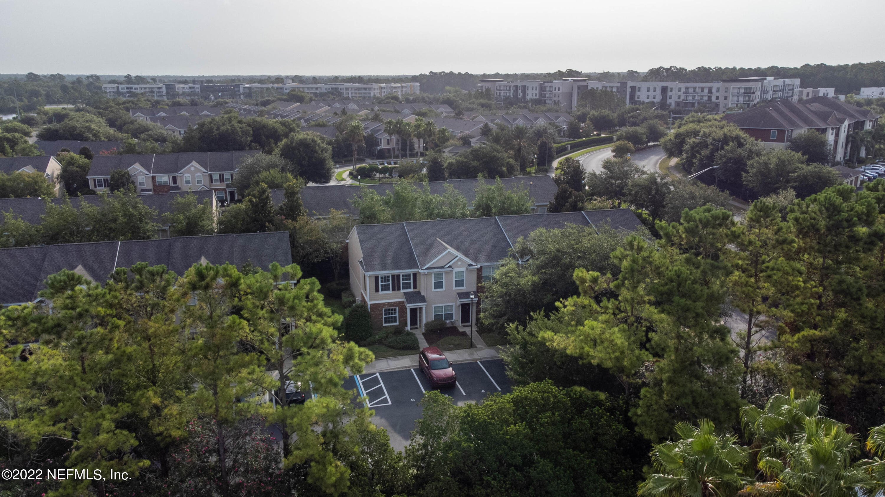8085 Summerside Circle Jacksonville, FL 32256 - Photo 2 of 21 an aerial view of multiple house