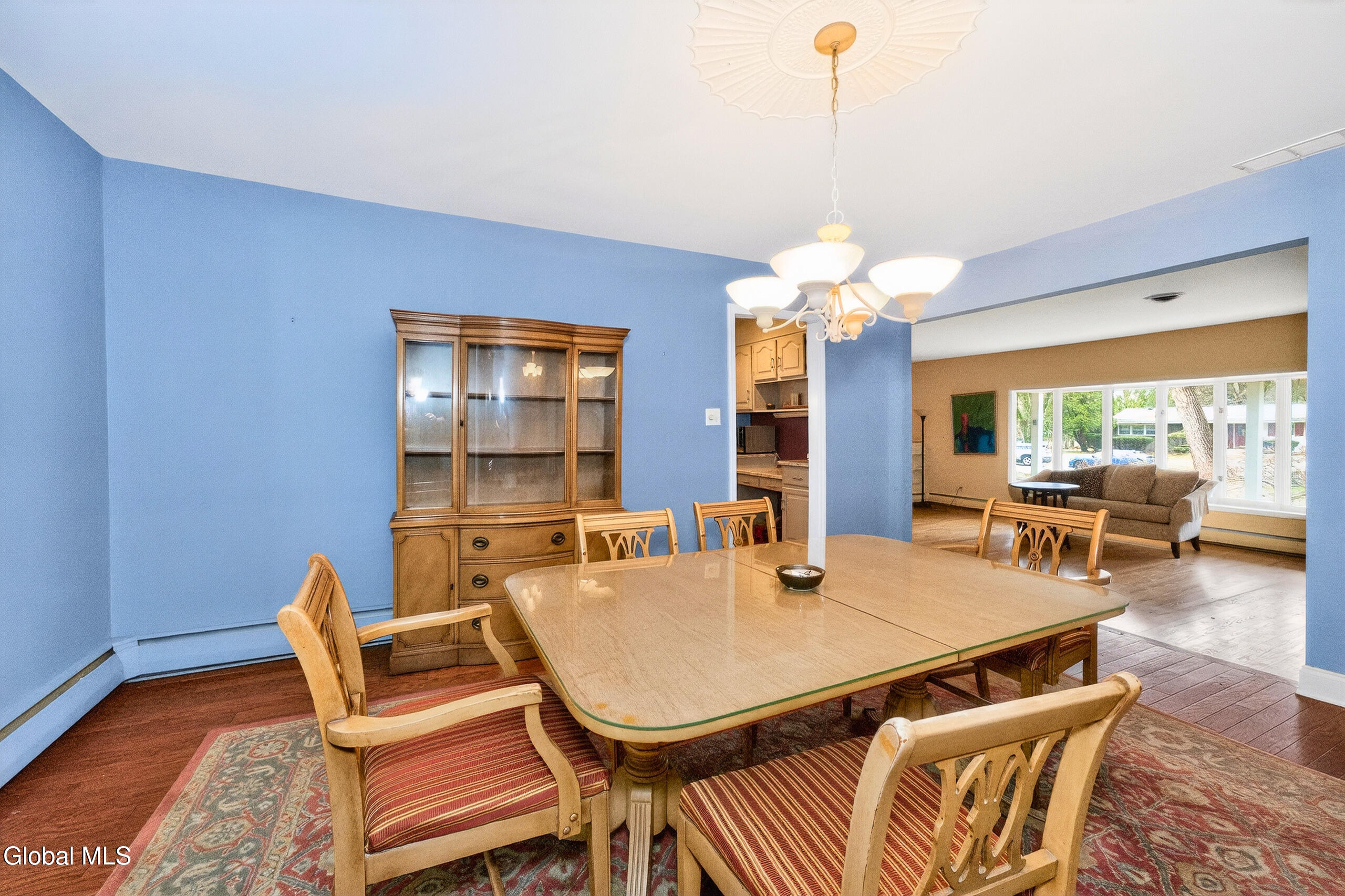 7 Maple Lane North Colonie, NY 12211 - Photo 19 of 47 3 Diningroom 4 - Edited