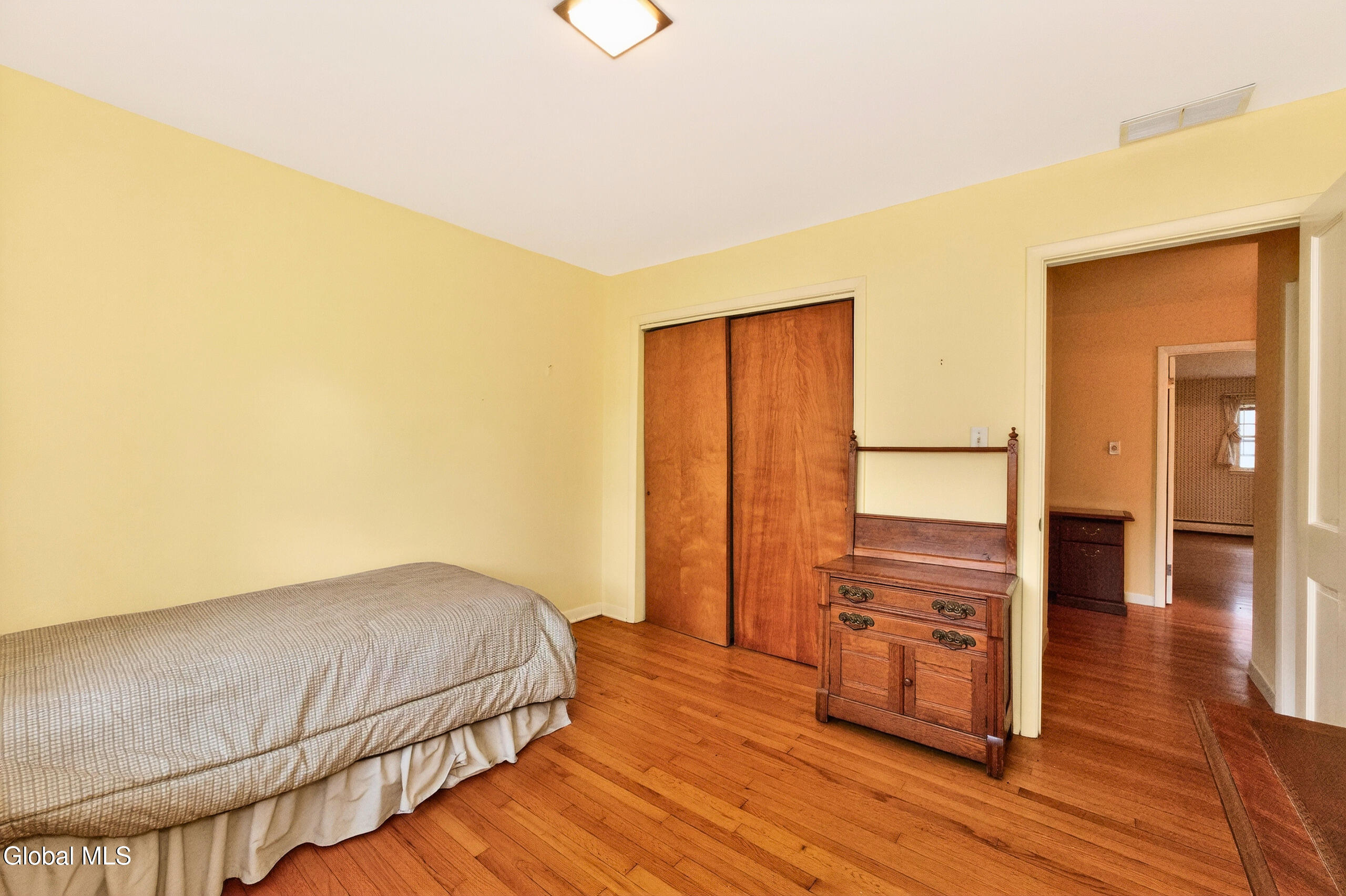 7 Maple Lane North Colonie, NY 12211 - Photo 28 of 47 6 Bedroom 2 - Edited