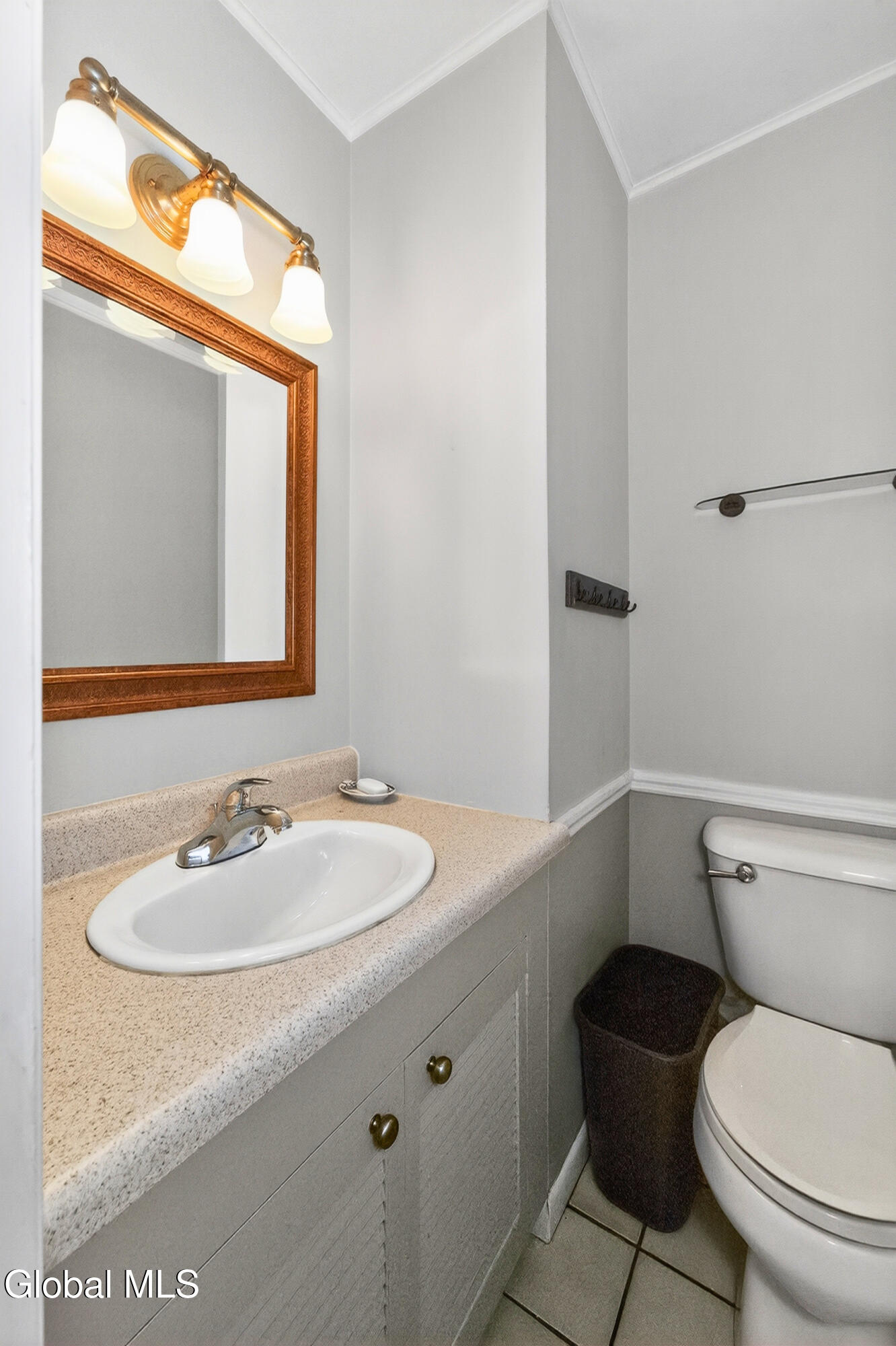 7 Maple Lane North Colonie, NY 12211 - Photo 33 of 47 7 Bathroom 1 - Edited