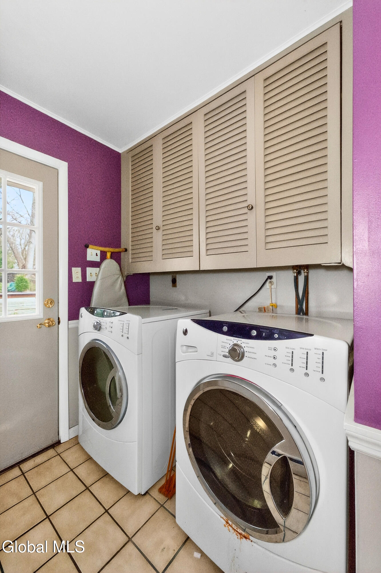 7 Maple Lane North Colonie, NY 12211 - Photo 36 of 47 7 Bathroom 4 - Edited