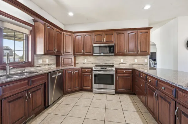 $667,900 | 3400 West Warner Estates Drive, Appleton, WI 54913