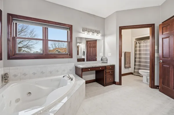 $667,900 | 3400 West Warner Estates Drive, Appleton, WI 54913