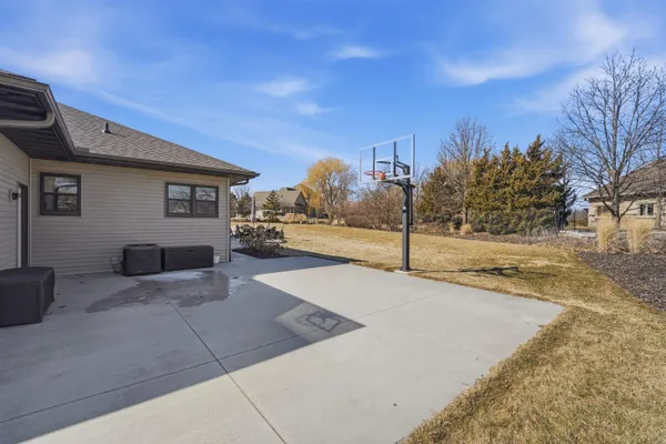 $667,900 | 3400 West Warner Estates Drive, Appleton, WI 54913