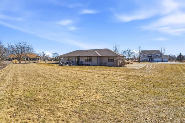 $667,900 | 3400 West Warner Estates Drive, Appleton, WI 54913