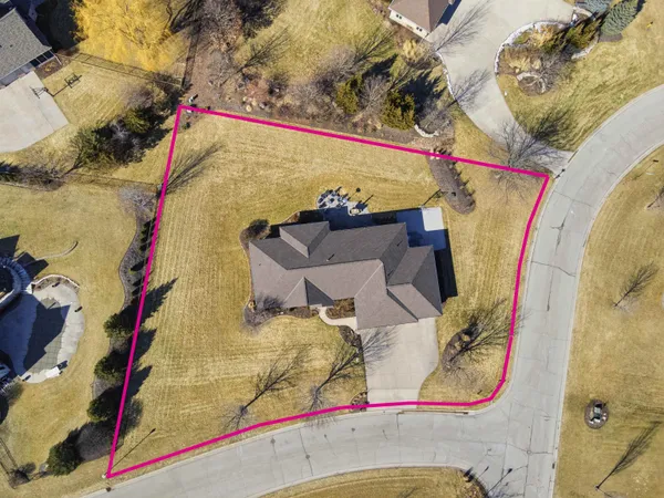 $667,900 | 3400 West Warner Estates Drive, Appleton, WI 54913