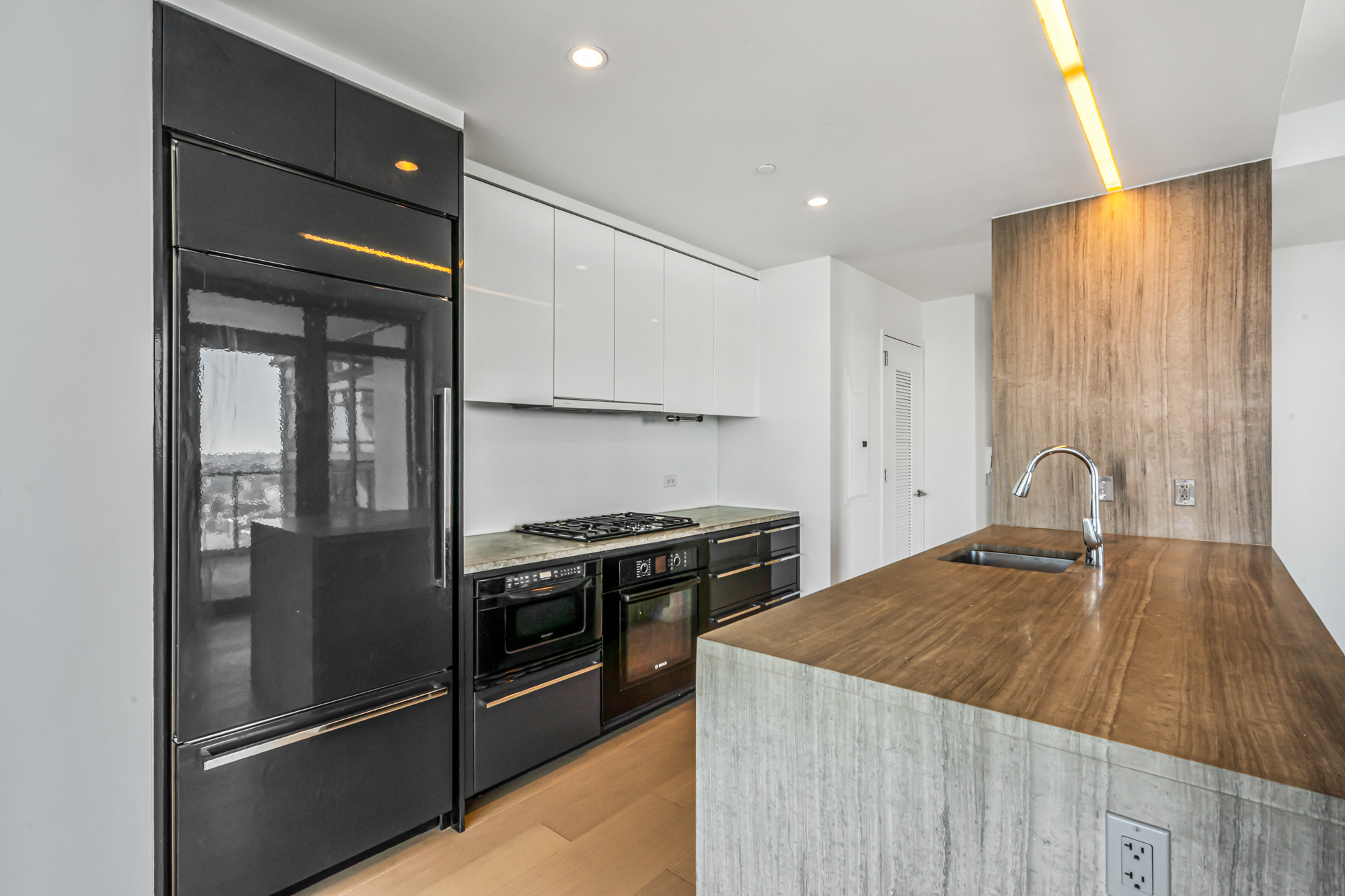 2 Northside Piers, Unit 26L Brooklyn, NY 11249 - Photo 16 of 22