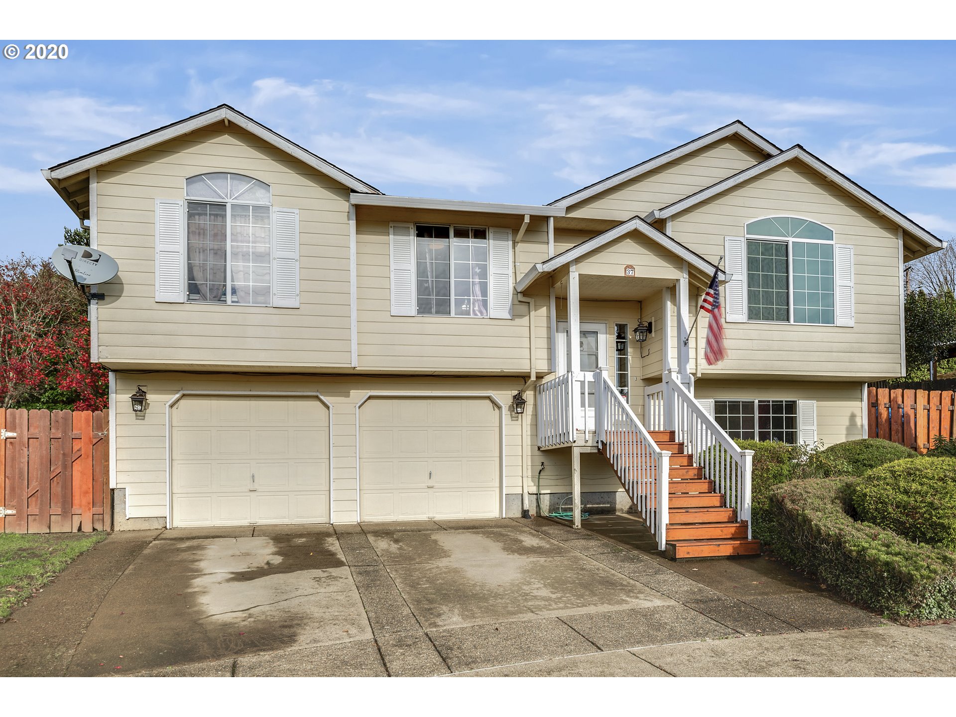 37 Southwest Riverview Place Gresham, OR 97080 - Photo 2 of 25 Gallery Image 2