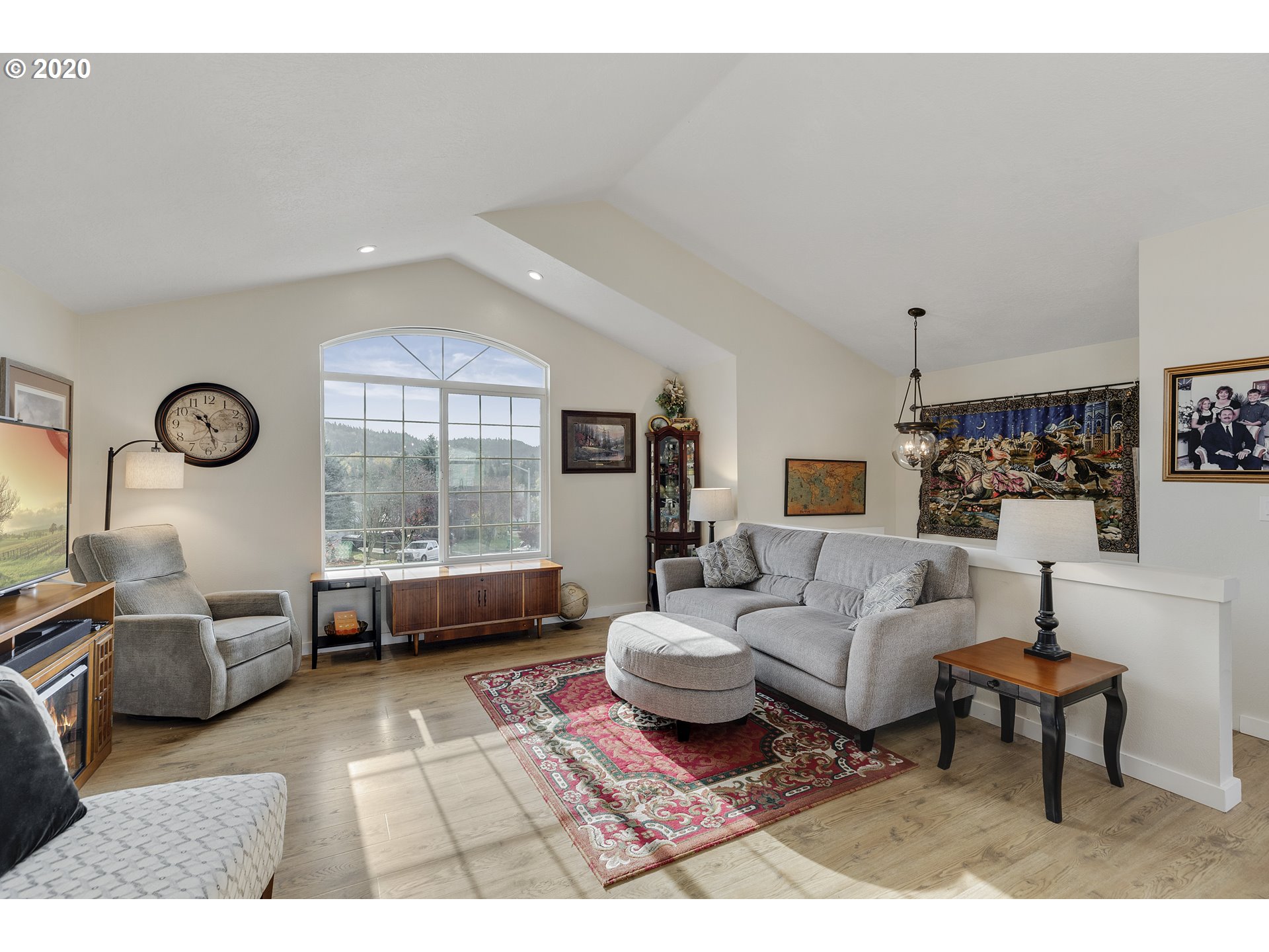 37 Southwest Riverview Place Gresham, OR 97080 - Photo 5 of 25 Gallery Image 5