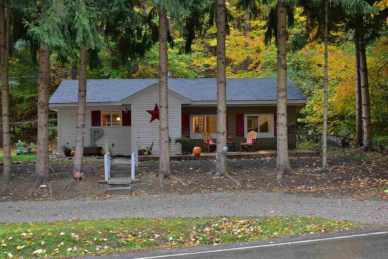 9590 East Grandview Road Traverse City, MI 49684 - Photo 3 of 35 1881065-2.JPG