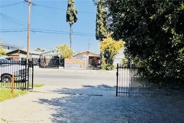 $770,000 | 10963 Wilmington Avenue, Los Angeles, CA 90059