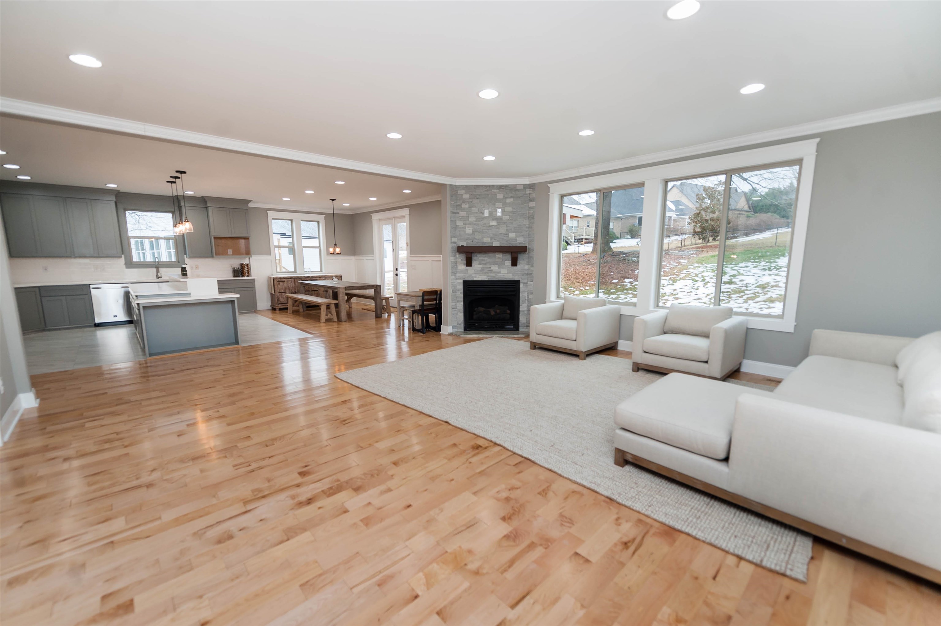 339 Copper Creek Circle Inman, SC 29349 - Photo 6 of 36 Living Room