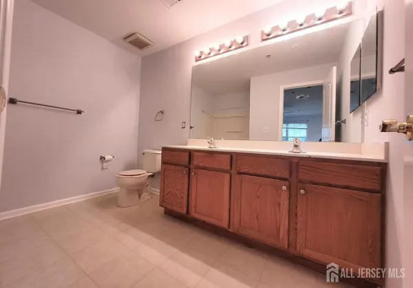 $2,600 | 113 Lionheart Lane, West Deptford, NJ 08086