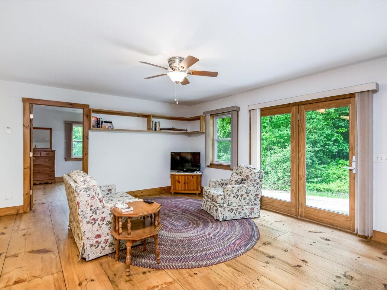 657 Charlotte Road Hinesburg, VT 05461 - Photo 5 of 29 Gallery Image 5