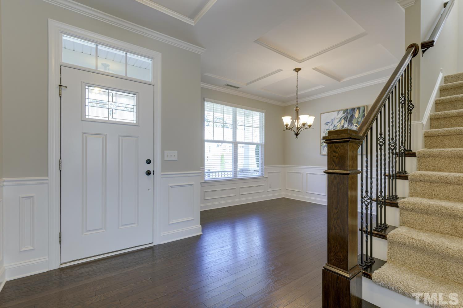 125 Victorian Oaks Drive Durham, NC 27713 - Photo 8 of 15 Bright dining room has plenty of space for entertaining guests or quiet family meals, special celebrations & more. Beautiful wood flooring extends throughout the main level.