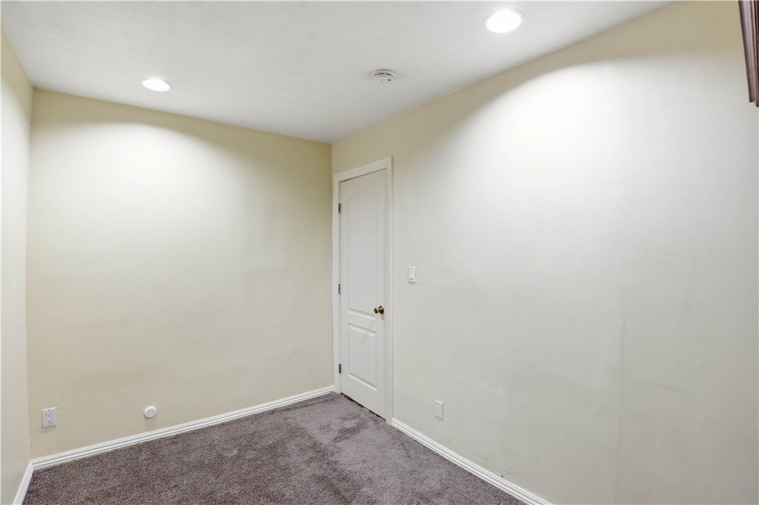 1581 West Chanticleer Road, Unit B Anaheim, CA 92802 - Photo 8 of 13 a view of an empty room