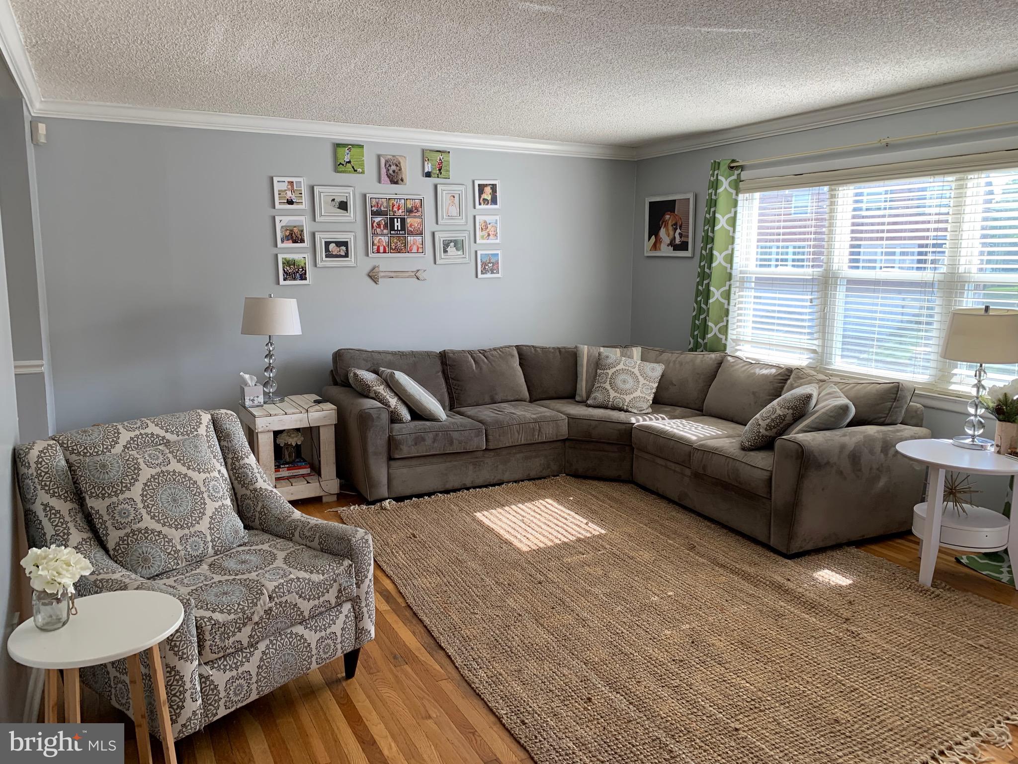 12431 Sweet Briar Road Philadelphia, PA 19154 - Photo 2 of 37