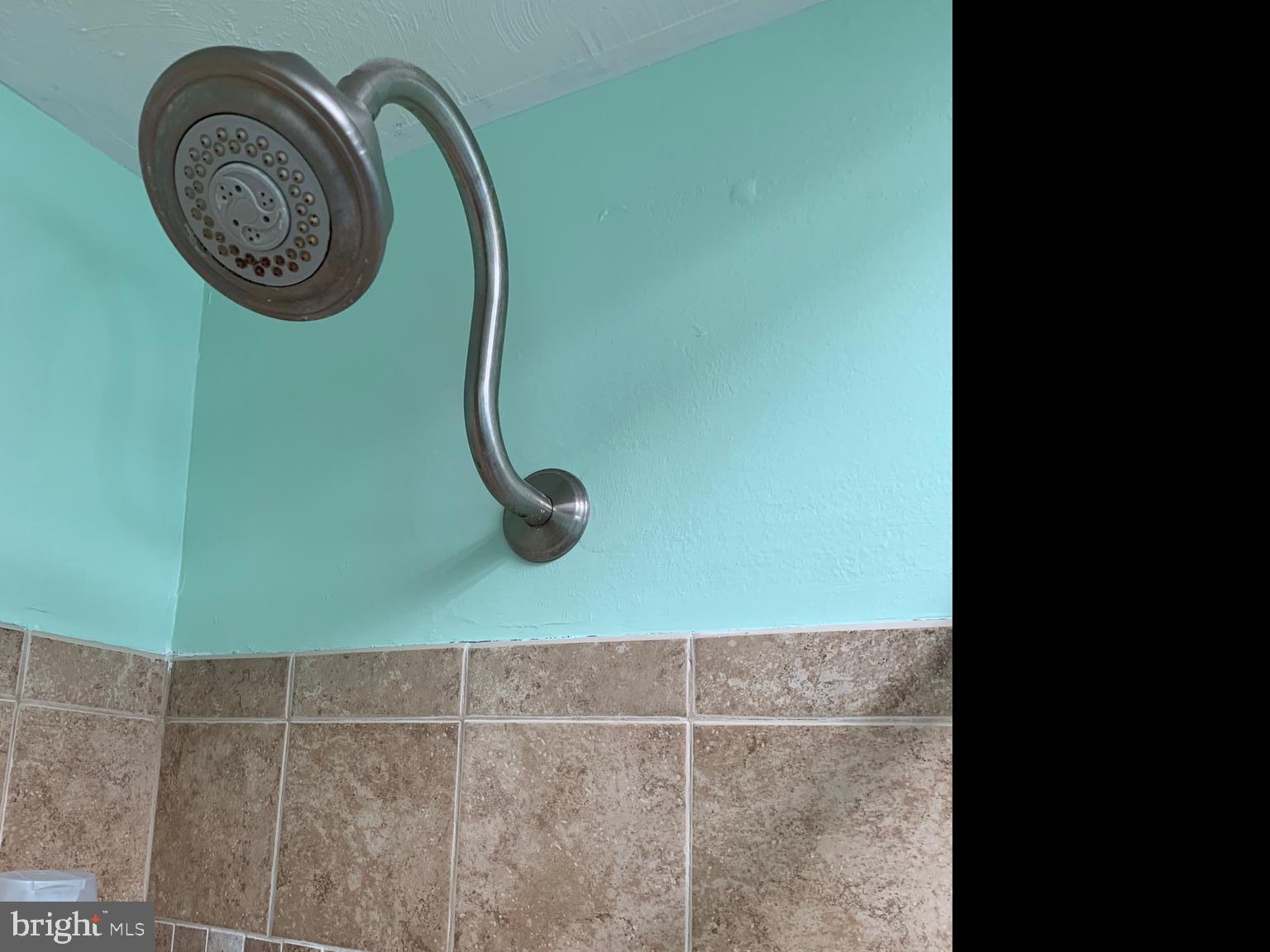 12431 Sweet Briar Road Philadelphia, PA 19154 - Photo 15 of 37