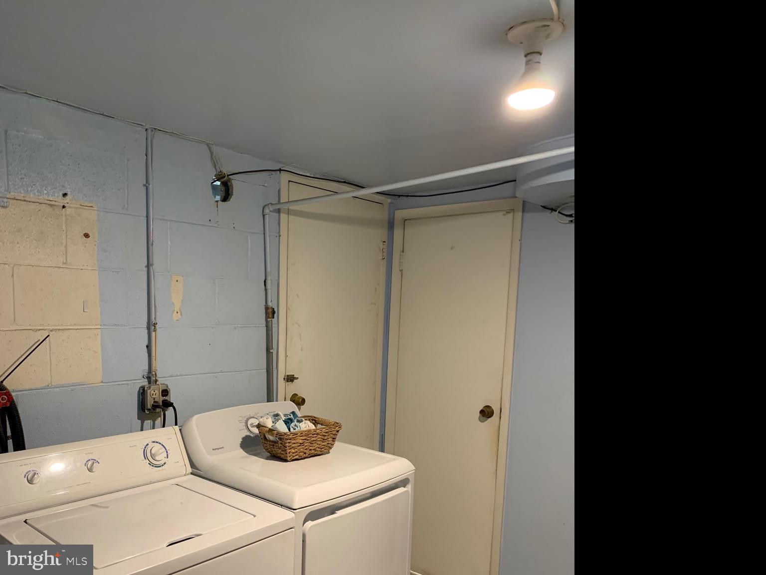 12431 Sweet Briar Road Philadelphia, PA 19154 - Photo 36 of 37