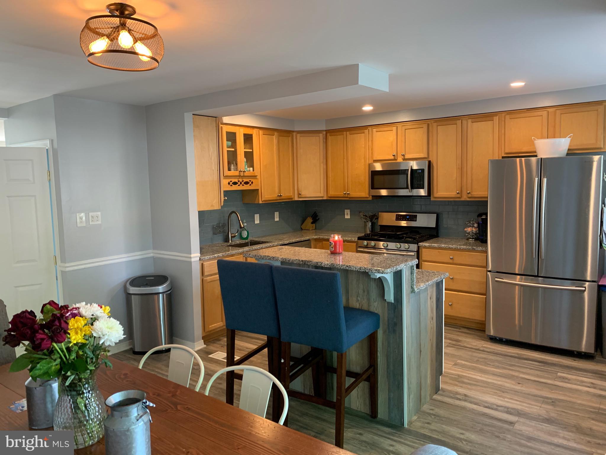 12431 Sweet Briar Road Philadelphia, PA 19154 - Photo 6 of 37