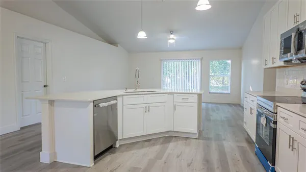 $1,900 | 4395 Northeast 33rd Avenue, Ocala, FL 34479