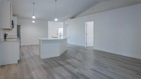 $1,900 | 4395 Northeast 33rd Avenue, Ocala, FL 34479