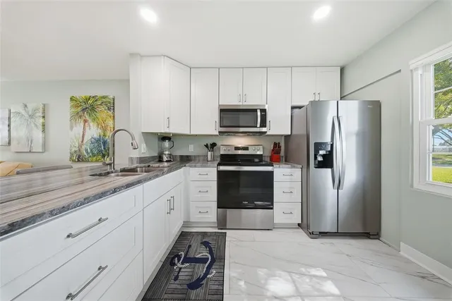 $2,400 | 4651 Lake Villa Drive, Clearwater, FL 33762